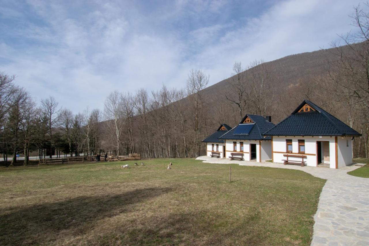 Holiday Park Hajducka Cesma Dubovsko Exterior photo