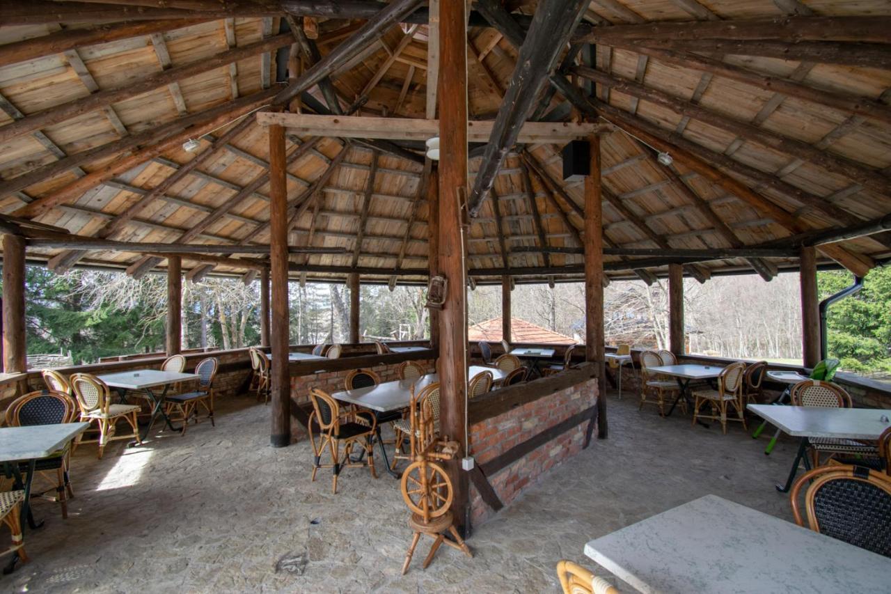 Holiday Park Hajducka Cesma Dubovsko Exterior photo